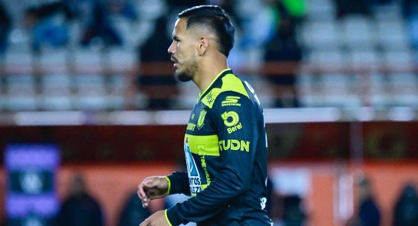 Pachuca vence 2-0 a Juárez en el Estadio Hidalgo en un duelo marcado por el homenaje a Miguel&nbsp;Calero